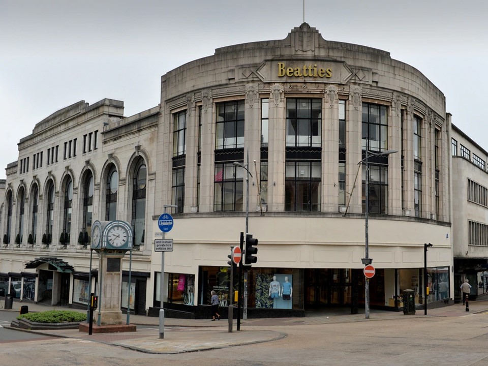 Banburys Department Store Barnstaple - We do appreciate that